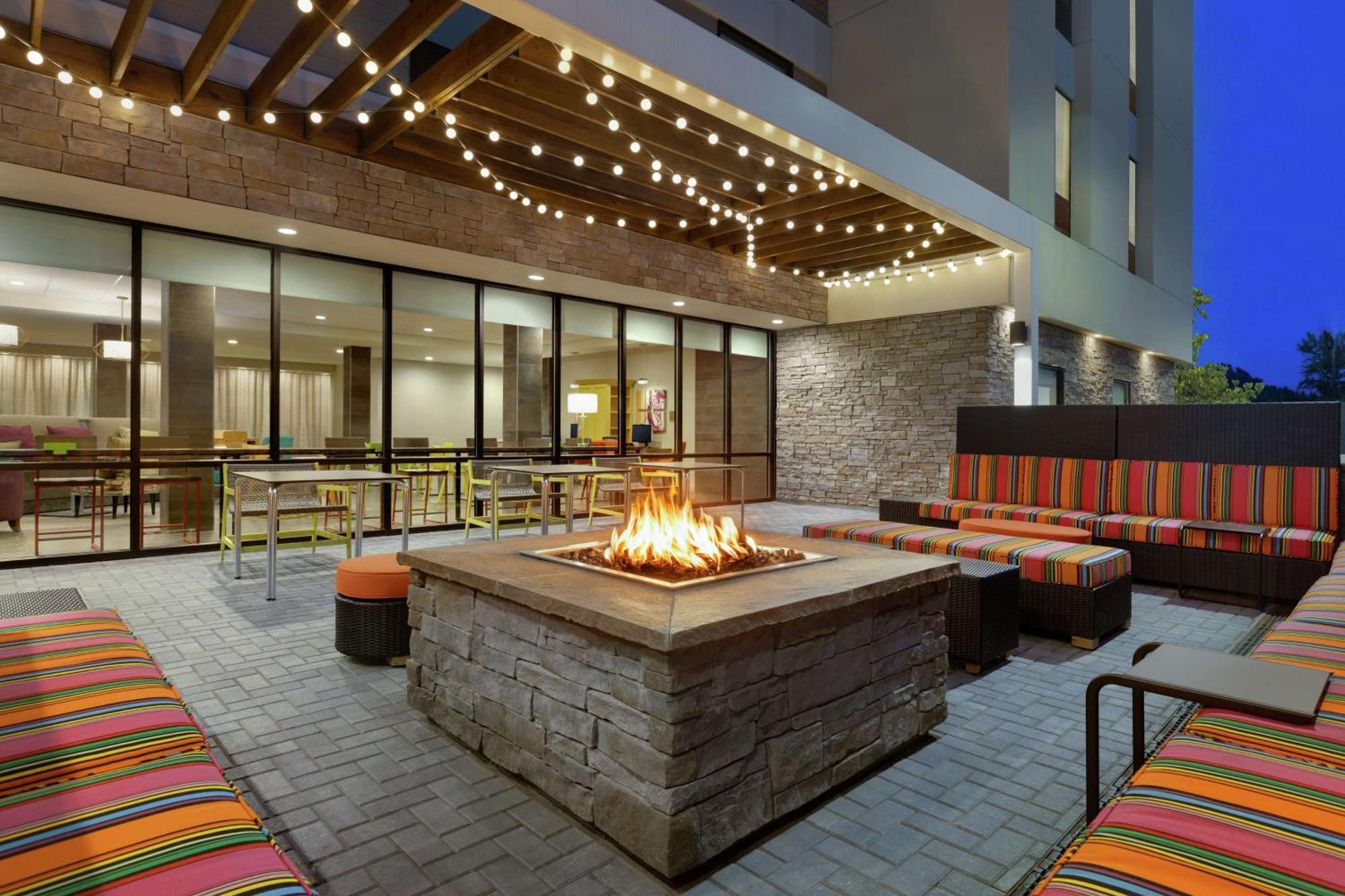 Home2 Suites By Hilton New Brunswick, Nj Kültér fotó